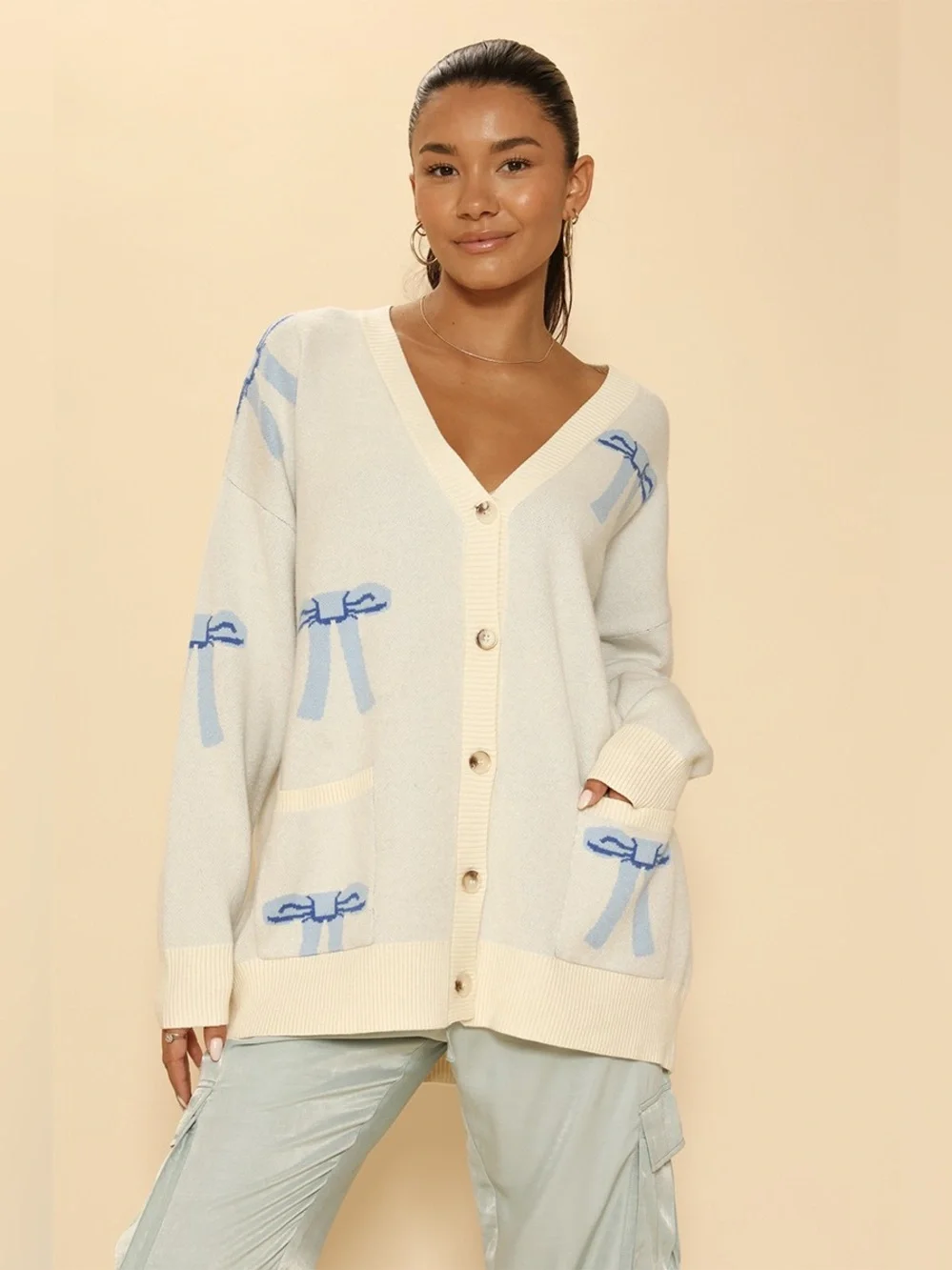 Miss Sparkling All Over Bow Oversized Knit Cardigan Size L in Blue - Picture 4 of 5